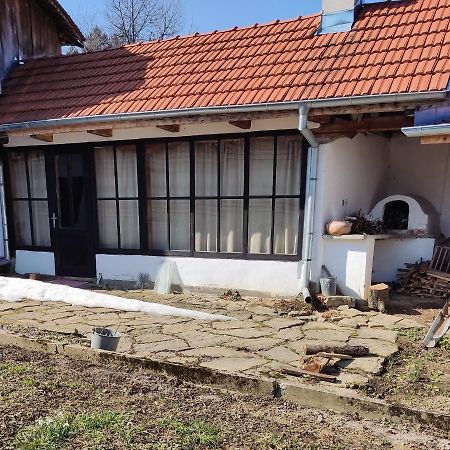 Къща За Гости Хайк Белі-Осум Екстер'єр фото